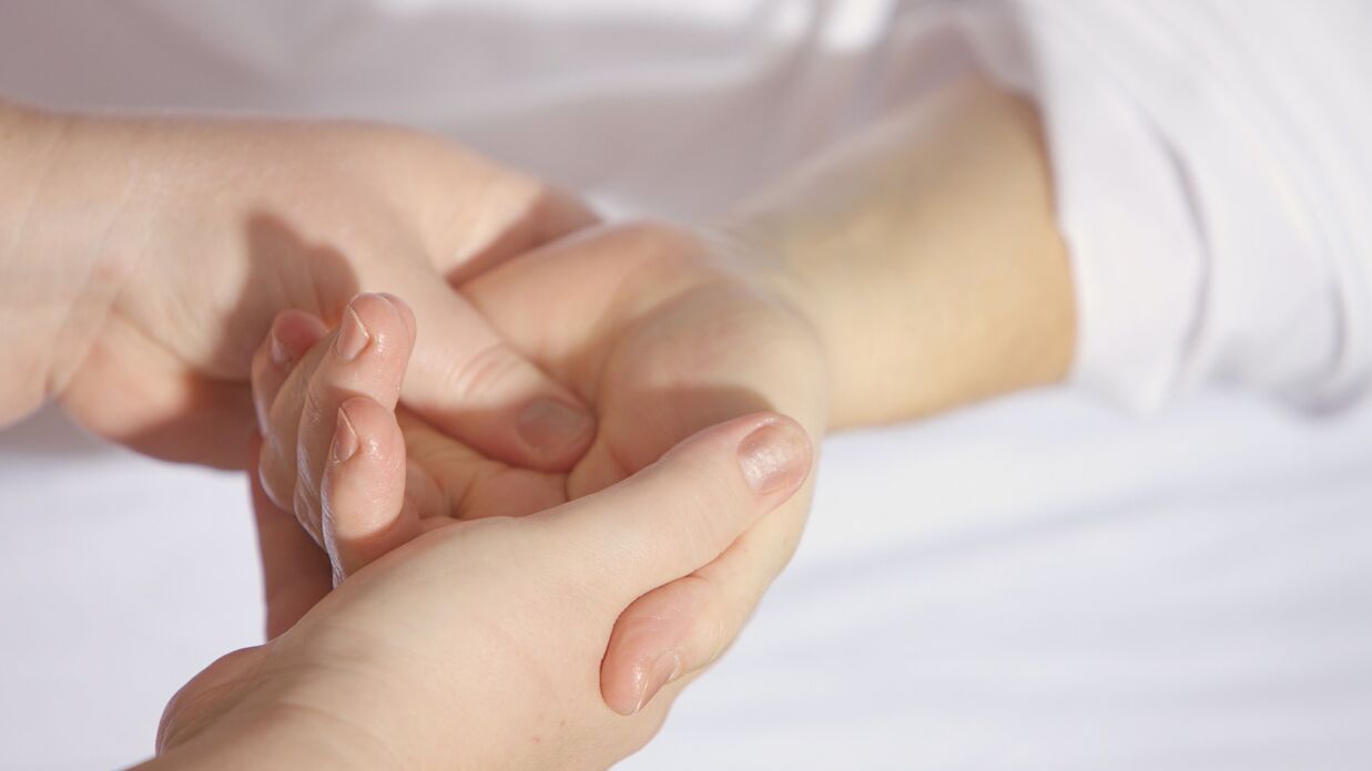 The allergy test is best carried out on the wrist
