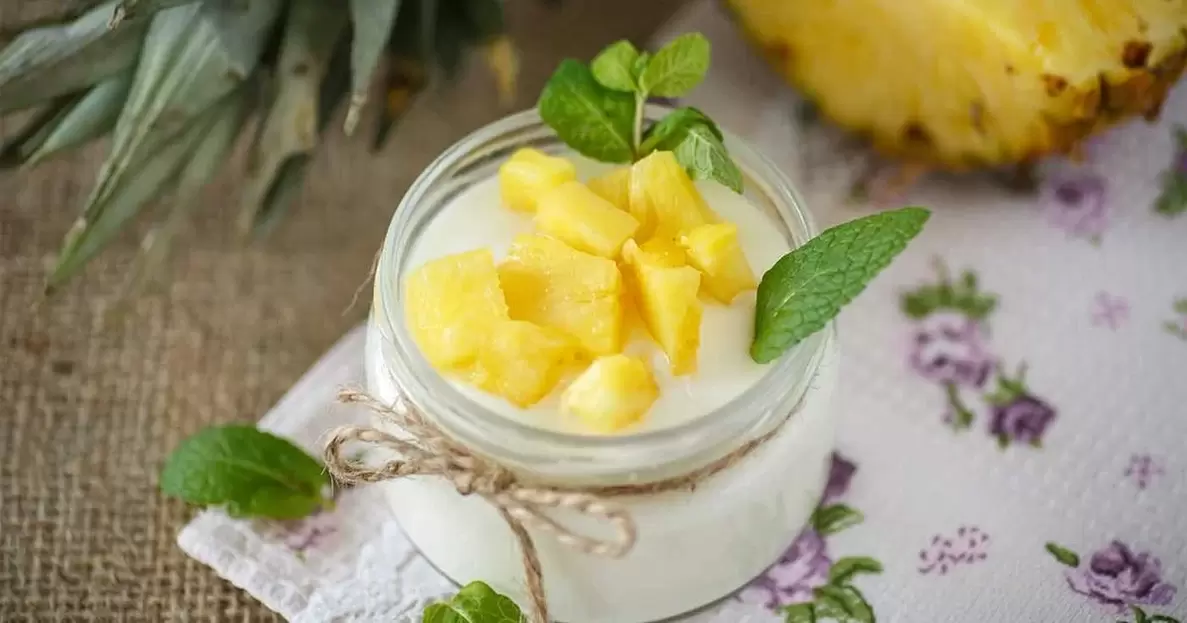 Yoghurt and pineapple for skin rejuvenation