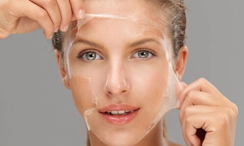 A deep peeling promotes the skin's regeneration processes and rejuvenates it